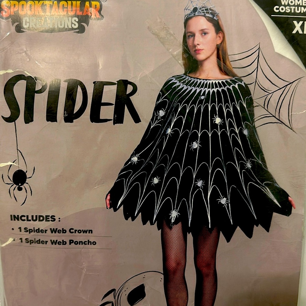 Halloween Costume (Spider) XL: 1 Web Crown & 1 Spider Poncho included.